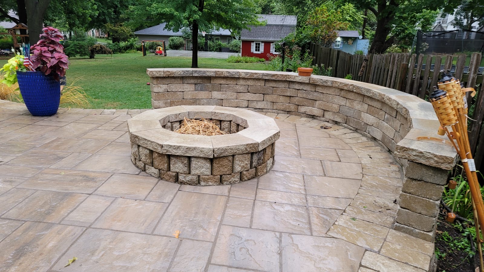 Patio LLLLC